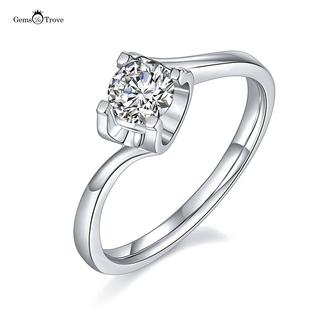 Stylish oxhead Moissanite ring