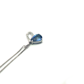 Pear Sapphire Leaf Pendant