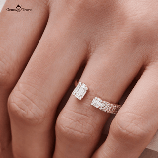 Illusion Floating Diamond Baguette Ring