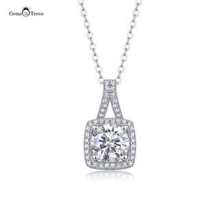 Luce di Moissanite pendant