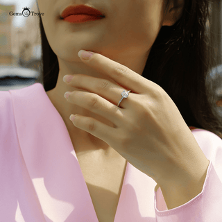 Radiant Oval Moissanite Solitaire Ring