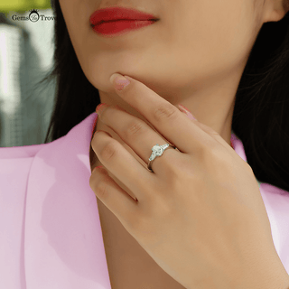 Oval Elegance Moissanite Ring