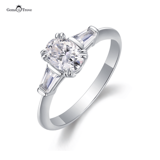 Oval Elegance Moissanite Ring