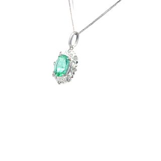 Emerald White Gold Oval Pendant