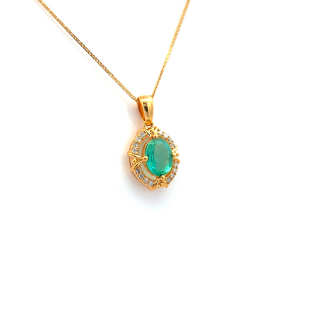 Aurora Verde Oval Emerald Pendant