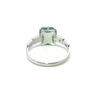 Emerald Radiance Royale Ring