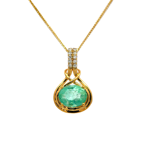 Emerald Oval Spark Pendant
