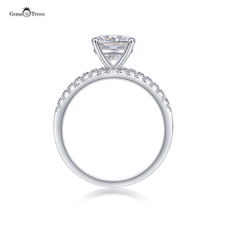 Elegant Moissanite Bridal Ring Set