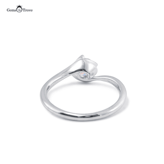 Flower Bud Moissanite Diamond Ring