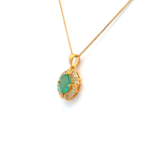 Aurora Verde Oval Emerald Pendant