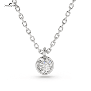 Elegant Round Cut Diamond Pendant