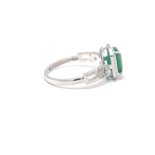 Emerald Radiance Royale Ring