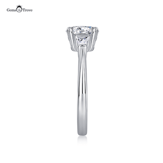Oval Elegance Moissanite Ring