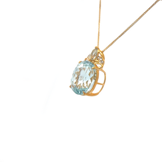 Oval Aquamarine Petite Pendant