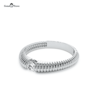 Solitaire Ribbed Diamond Ring