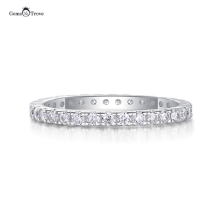 Radiant Moissanite Eternity Anello