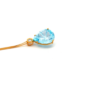 14K Yellow Gold Pendant with 8.25 ct Natural Blue Topaz & Diamond – IGI Certified