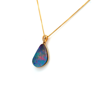 14K Yellow Gold Pendant with 3.02 ct Natural Opal & Diamonds – IGI Certified