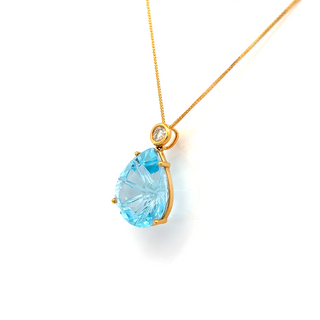 14K Yellow Gold Pendant with 8.25 ct Natural Blue Topaz & Diamond – IGI Certified
